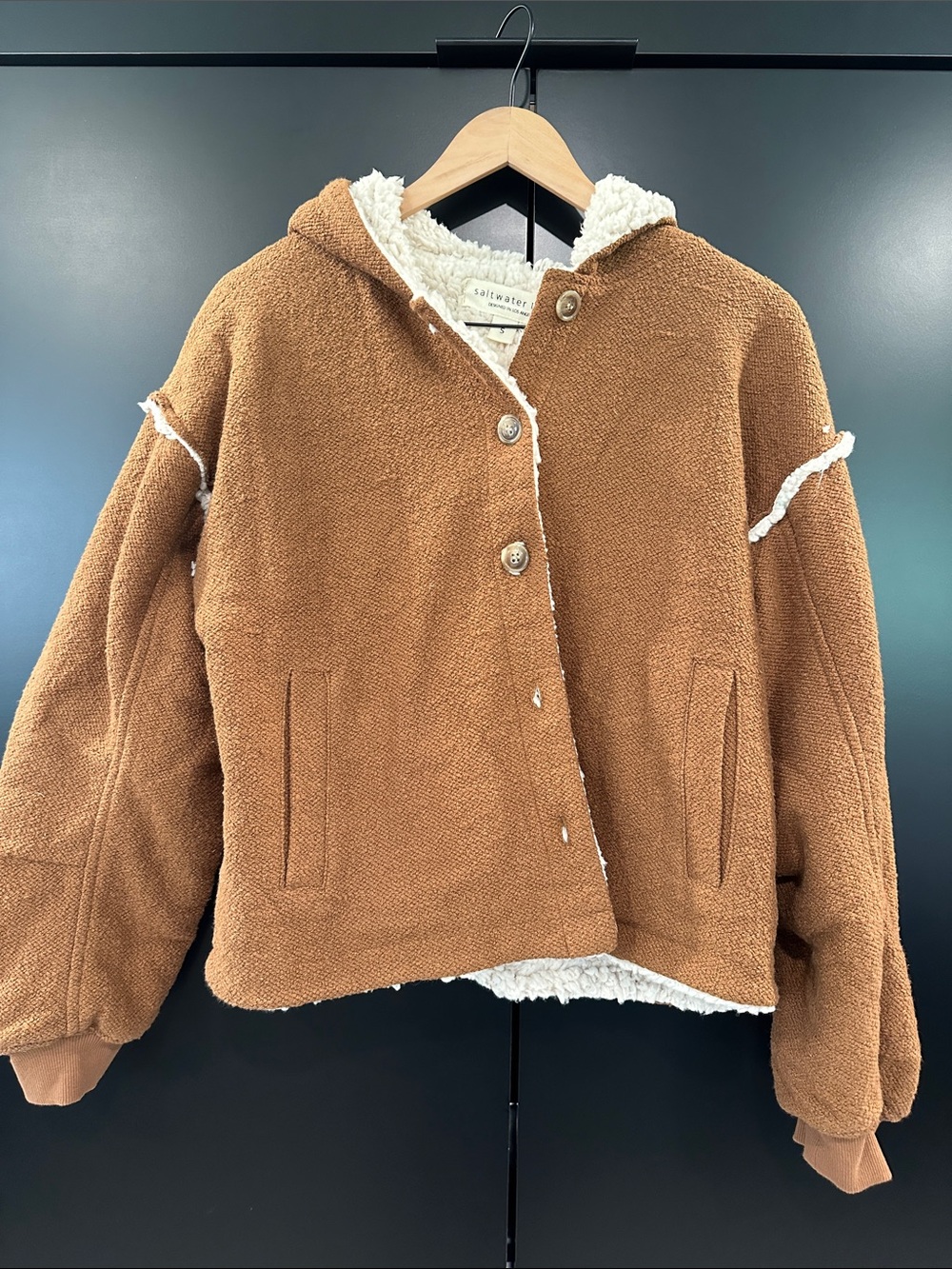 Saltwater Luxe Mavine Jacket Brown Sherpa Lined Hooded Button Front Small NEW